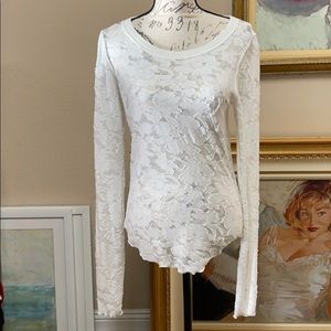 FREE PEOPLE white laced top. Size M. Never worn.